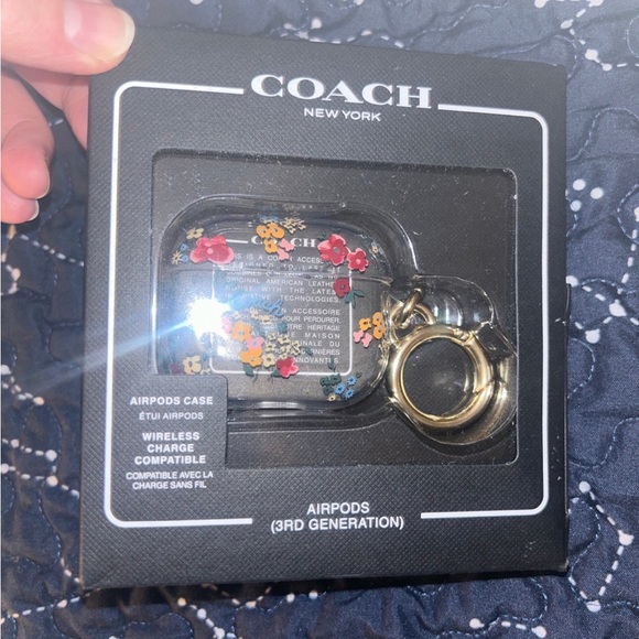 Coach Floral AirPod Pro Case 3rd Gen - Picture 3 of 6